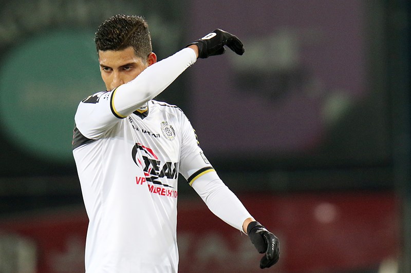 Ecuatorianos en el exterior José Francisco Cevallos Jr anotó para la