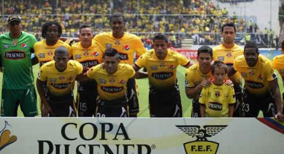 Fútbol Ecuador Serie A Barcelona y River Plate cumplieron una práctica ...